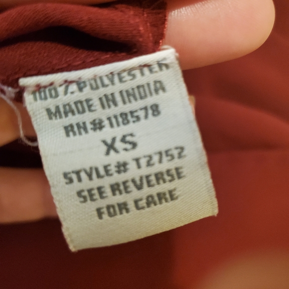 Charlotte Russe Long Tunic Button Up Top - Picture 6 of 7